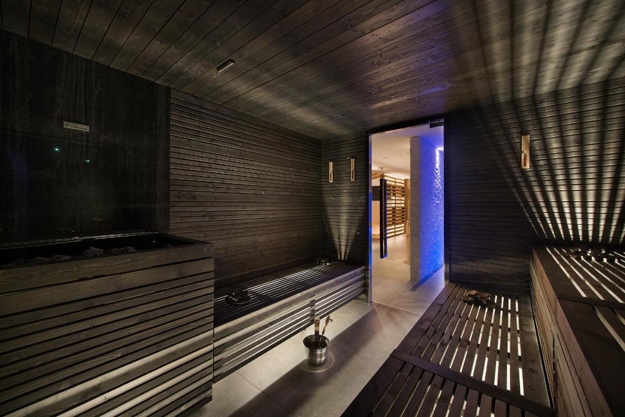 Hotel Cristallo Пеїо Екстер'єр фото