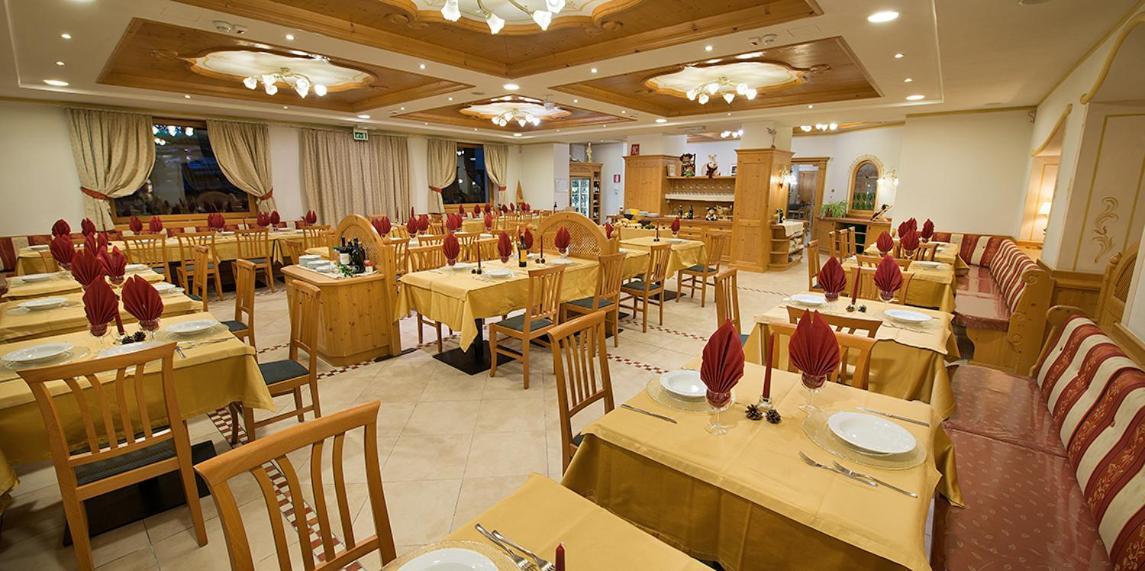Hotel Cristallo Пеїо Екстер'єр фото