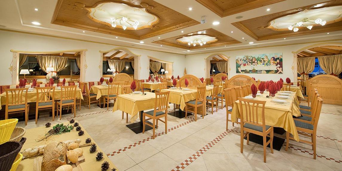 Hotel Cristallo Пеїо Екстер'єр фото