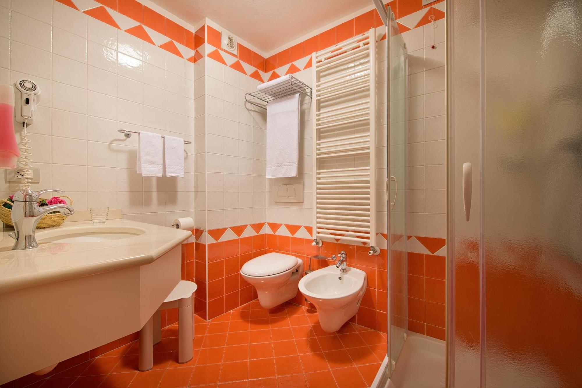 Hotel Cristallo Пеїо Екстер'єр фото